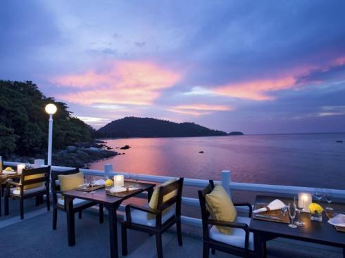 10875_15061910190029999444